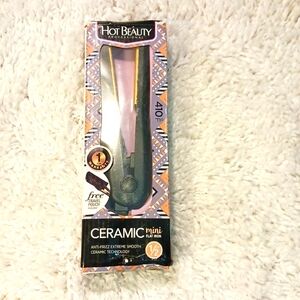 Hot Beauty Professional 1/2" Mini Flat Iron